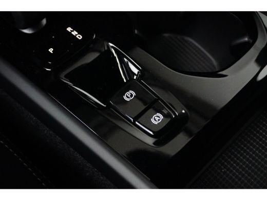 Volvo  XC40 1.5 T4 Recharge R-Design | Trekhaak | 360 Camera | Memory | Harman/Kardon ActivLease financial lease