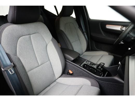 Volvo  XC40 1.5 T4 Recharge R-Design | Trekhaak | 360 Camera | Memory | Harman/Kardon ActivLease financial lease