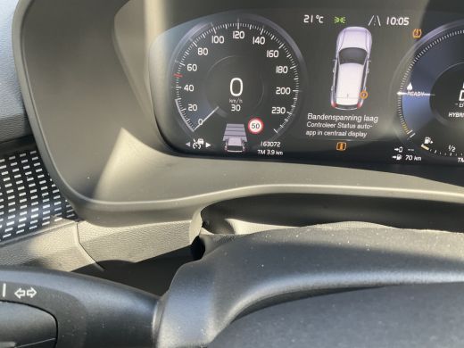Volvo  XC40 1.5 T5 262pk PHEV R-Design Leer Pano.dak BLIS Trekhaak Twin Engine ActivLease financial lease
