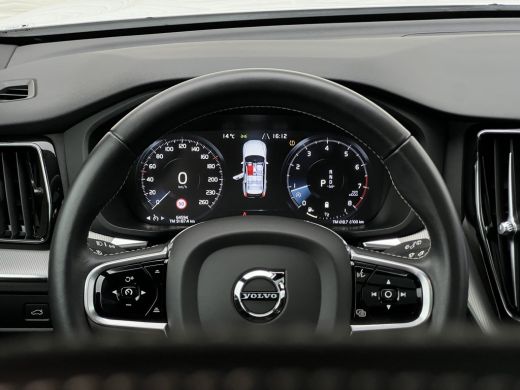 Volvo  XC60 2.0 B4 R-Design | Pano | CarPlay | Camera | LED | DAB+ | 19 inch ActivLease financial lease