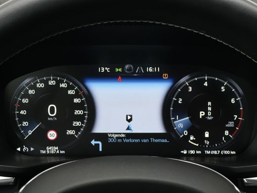 Volvo  XC60 2.0 B4 R-Design | Pano | CarPlay | Camera | LED | DAB+ | 19 inch ActivLease financial lease