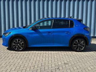 Peugeot 208 GT Pack Camera Achter | Zwart dak | Spoiler | Alcanta Stoelen | Stoelverwarming | Apple Carplay |...