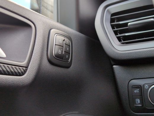 Ford Kuga 2.5 PHEV ST-Line X | Achteruitrijcamera | Apple Carplay/Android Auto|telefoonintegratie premium |... ActivLease financial lease