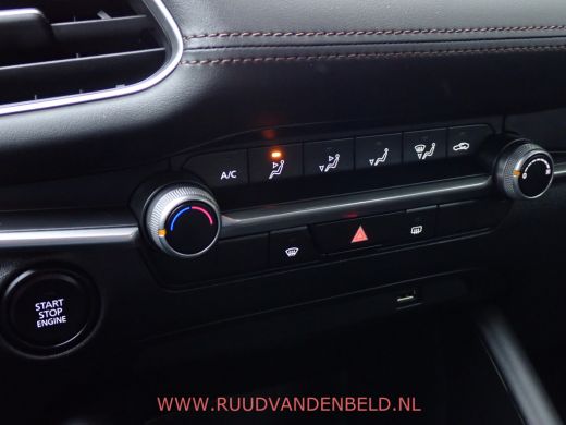 Mazda 3 2.0 e-SkyActiv-G M Hybrid HEADUP / ACC / CARPLAY / DAB ActivLease financial lease