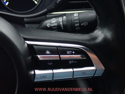 Mazda 3 2.0 e-SkyActiv-G M Hybrid HEADUP / ACC / CARPLAY / DAB ActivLease financial lease