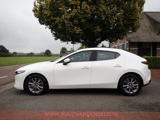 Mazda 3 2.0 e-SkyActiv-G M Hybrid HEADUP / ACC / CARPLAY / DAB ActivLease financial lease