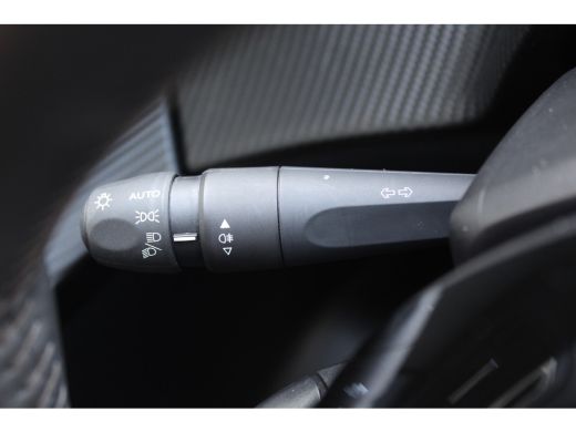 Peugeot 208 1.2 PURETECH 100PK ALLURE PACK / NAVI / LEDER / CLIMA / FULL-LED / PDC / CAMERA / 16" LMV / WINTE... ActivLease financial lease