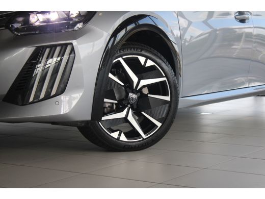 Peugeot 208 1.2 Turbo 100-PK GT PARKEERCAMERA | NAVI | DRAADLOZE CARPLAY | PDC V+A ActivLease financial lease