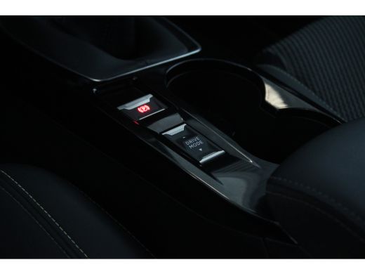 Peugeot 208 1.2 Turbo 100-PK GT PARKEERCAMERA | NAVI | DRAADLOZE CARPLAY | PDC V+A ActivLease financial lease
