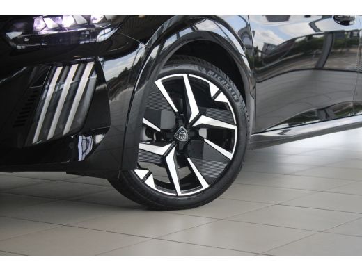 Peugeot 208 1.2 Turbo 100-PK GT PARKEERCAMERA | NAVIGATIE | DRAADLOZE CARPLAY| FULL LED | PDC V+A ActivLease financial lease