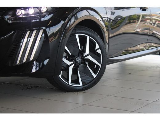 Peugeot 208 Hybrid 136-PK e-DCS6 GT PARKEERCAMERA | DRAADLOZE CARPLAY | KEYLESS | ADAPTIVE CRUISE CONTROL | LED ActivLease financial lease