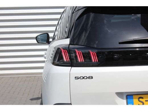 Peugeot 5008 1.6 PURETECH 180PK 7-ZITS GT PACK AUTOMAAT / NAVI / LEDER / CLIMA / FULL-LED / 19" LMV / CAMERA /... ActivLease financial lease