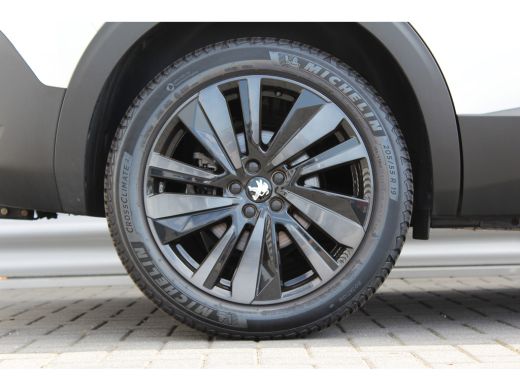 Peugeot 5008 1.6 PURETECH 180PK 7-ZITS GT PACK AUTOMAAT / NAVI / LEDER / CLIMA / FULL-LED / 19" LMV / CAMERA /... ActivLease financial lease