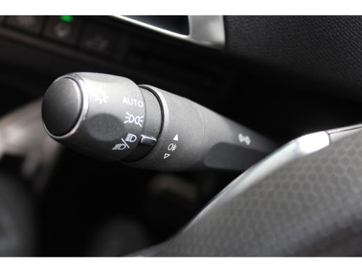 Peugeot 5008 1.6 PURETECH 180PK 7-ZITS GT PACK AUTOMAAT / NAVI / LEDER / CLIMA / FULL-LED / 19" LMV / CAMERA /... ActivLease financial lease