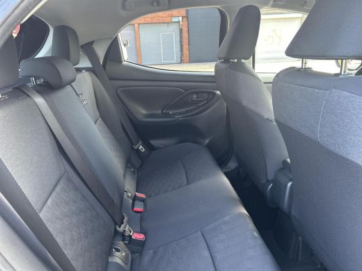 Toyota Yaris 1.5 Hybrid 115 First Edition ActivLease financial lease