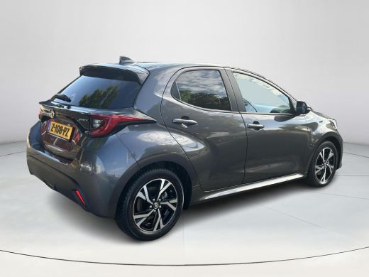 Toyota Yaris 1.5 Hybrid 115 First Edition ActivLease financial lease