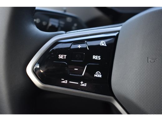 Volkswagen ID.4 Pro Limited Edition Inclusief &euro;2000,- inruilvoordeel | 'App-Connect' draadloze smartphone integra... ActivLease financial lease