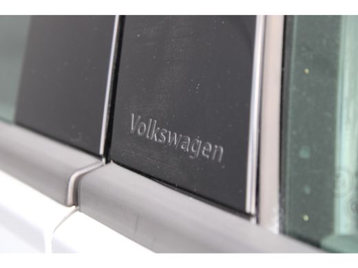 Volkswagen Polo 1.0 TSI Life | Achterbank in delen neerklapbaar | Airco | Alarm klasse 1(startblokkering) ActivLease financial lease