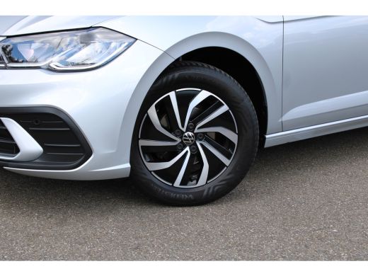Volkswagen Polo 1.0 TSI Life | Achterbank in delen neerklapbaar | Airco | Alarm klasse 1(startblokkering) ActivLease financial lease
