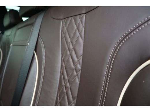 BMW 5 Serie Touring 520i High Executive M-Sport Leder dashboard / Pano / Individual / Camera / 19inch ActivLease financial lease