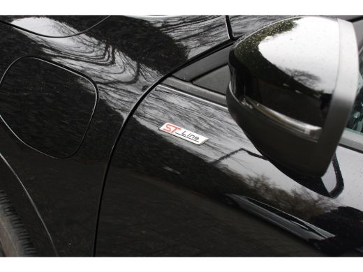 Ford Kuga 2.5 PHEV ST-LINE | NL-AUTO! | 1 EIGENAAR! | PANODAK | WINTERPACK | CAMERA | APPLE CARPLAY & ANDRO... ActivLease financial lease