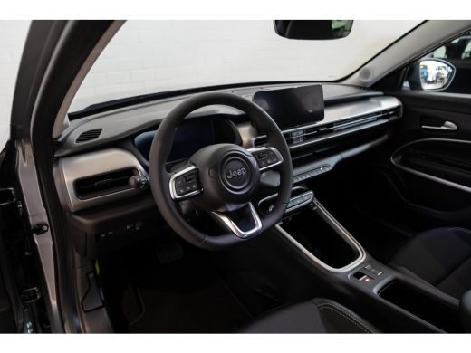 Jeep Avenger Summit 54 kWh | Navigatie | Warmtepomp | Apple Carplay & Android Auto | Camera | LED | Keyless | ... ActivLease financial lease