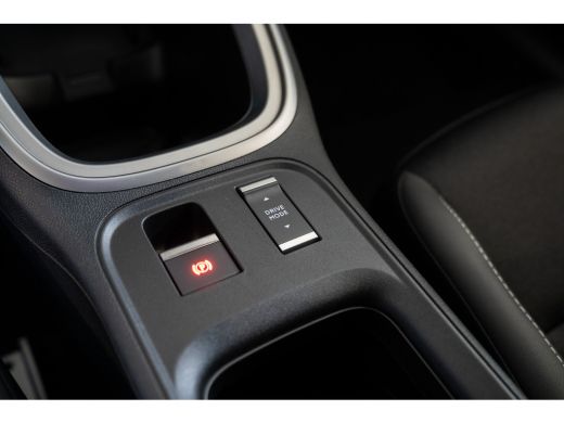 Jeep Avenger Summit 54 kWh | Navigatie | Warmtepomp | Apple Carplay & Android Auto | Camera | LED | Keyless | ... ActivLease financial lease
