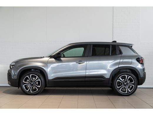 Jeep Avenger Summit 54 kWh | Navigatie | Warmtepomp | Apple Carplay & Android Auto | Camera | LED | Keyless | ... ActivLease financial lease