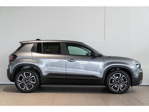 Jeep Avenger Summit 54 kWh | Navigatie | Warmtepomp | Apple Carplay & Android Auto | Camera | LED | Keyless | ... ActivLease financial lease