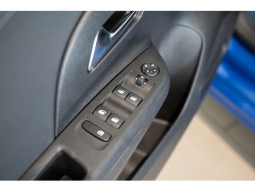 Opel Corsa 1.2 Turbo 100PK Elegance | Navigatie | Parkeersensoren | Climate Controle | Getint Glas | Lichtme... ActivLease financial lease