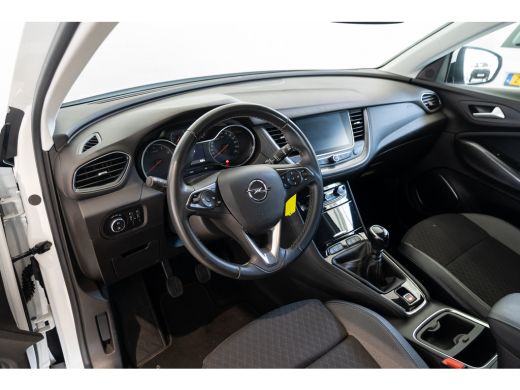 Opel Grandland X 1.2 Turbo 130PK Innovation | Camera | AGR | Parkeersensoren Voor & Achter | Navigatie | Climate C... ActivLease financial lease