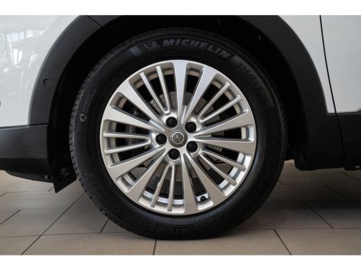 Opel Grandland X 1.2 Turbo 130PK Innovation | Camera | AGR | Parkeersensoren Voor & Achter | Navigatie | Climate C... ActivLease financial lease