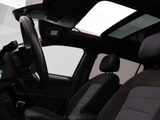 Volkswagen Tiguan Allspace 1.5 TSI R-LINE INTERIEUR + EXTERIEUR | VIRTUAL COCKPIT | TREKHAAK | PANORAMA | ADAPTIVE CRUISE ActivLease financial lease