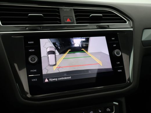 Volkswagen Tiguan Allspace 1.5 TSI R-LINE INTERIEUR + EXTERIEUR | VIRTUAL COCKPIT | TREKHAAK | PANORAMA | ADAPTIVE CRUISE ActivLease financial lease