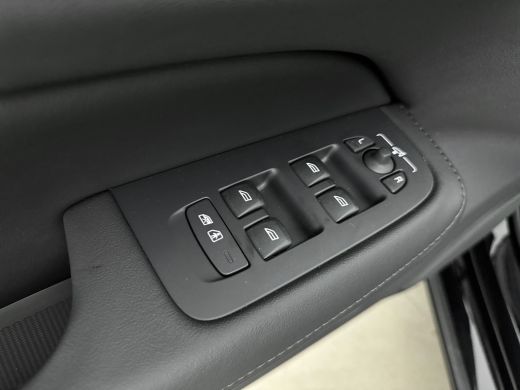 Volvo  V60 2.0 T6 Plug-in hybrid AWD Essential | Lederen bekleding | BLIS | Adaptive Cruiscontrol | PDC V+A ... ActivLease financial lease