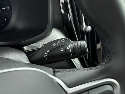 Volvo  V60 2.0 T6 Plug-in hybrid AWD Essential | Lederen bekleding | BLIS | Adaptive Cruiscontrol | PDC V+A ... ActivLease financial lease