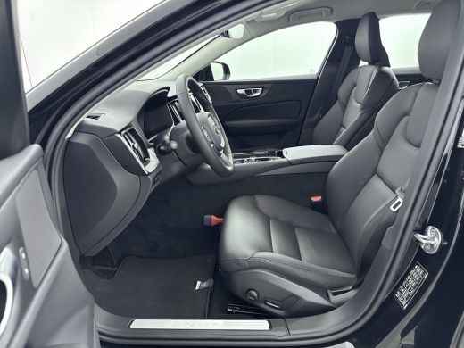 Volvo  V60 2.0 T6 Plug-in hybrid AWD Essential | Lederen bekleding | BLIS | Adaptive Cruiscontrol | PDC V+A ... ActivLease financial lease