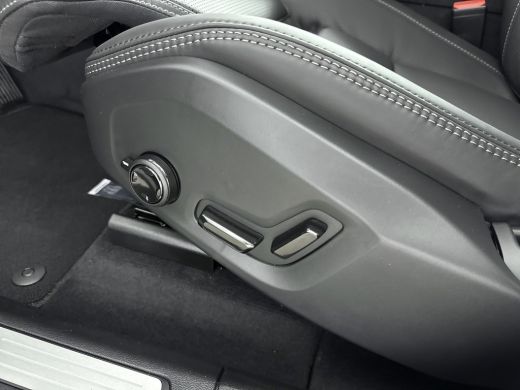Volvo  XC60 New Model T6 AWD Plug-in Ultra Dark | Bowers & Wilkins | Stoelventilatie - Massage - Verwarming |... ActivLease financial lease
