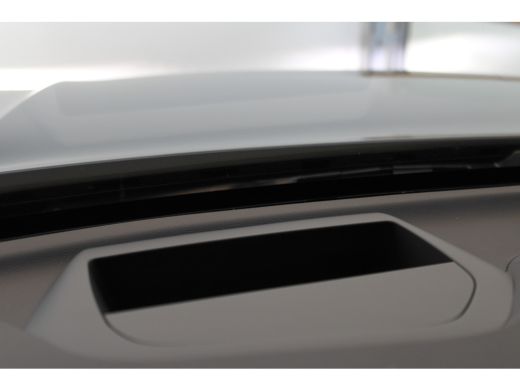 Volvo  XC60 T6 350PK AWD Ultra Black Edition Luchtvering | Massage + Ventilatie | B&W Audio | 22'' LM ActivLease financial lease