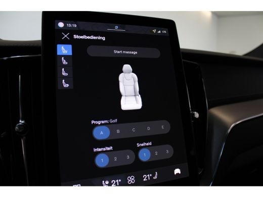 Volvo  XC60 T6 350PK AWD Ultra Black Edition Luchtvering | Massage + Ventilatie | B&W Audio | 22'' LM ActivLease financial lease