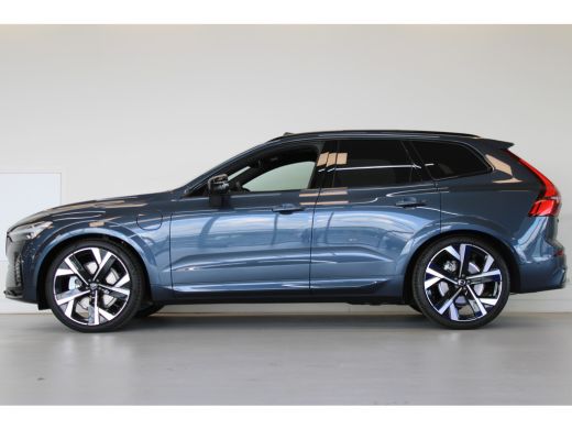 Volvo  XC60 T6 350PK AWD Ultra Black Edition Luchtvering | Massage + Ventilatie | B&W Audio | 22'' LM ActivLease financial lease