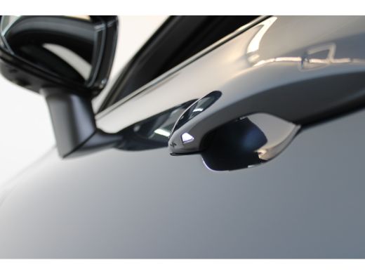 Volvo  XC60 T6 350PK AWD Ultra Black Edition Luchtvering | Massage + Ventilatie | B&W Audio | 22'' LM ActivLease financial lease