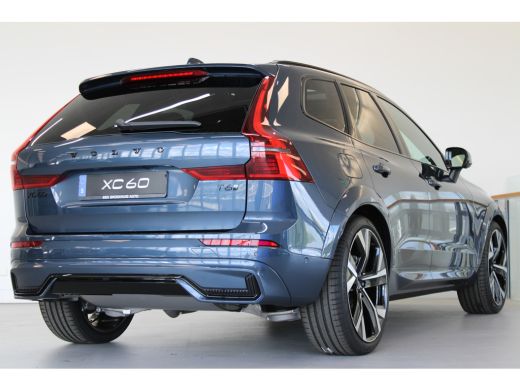Volvo  XC60 T6 350PK AWD Ultra Black Edition Luchtvering | Massage + Ventilatie | B&W Audio | 22'' LM ActivLease financial lease