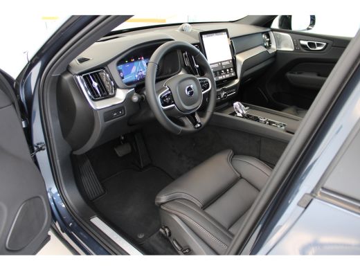 Volvo  XC60 T6 350PK AWD Ultra Black Edition Luchtvering | Massage + Ventilatie | B&W Audio | 22'' LM ActivLease financial lease