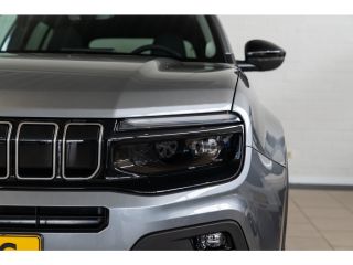 Jeep Avenger Summit 54 kWh | Navigatie | Warmtepomp | Apple Carplay & Android Auto | Camera | LED | Keyless | ...