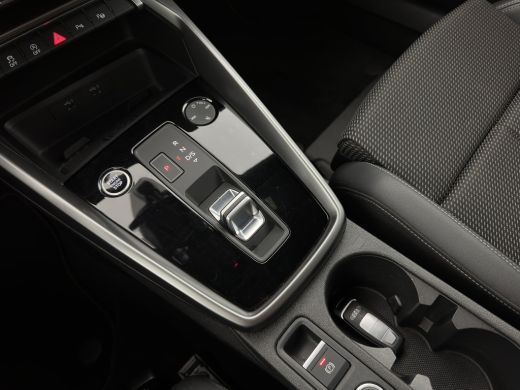Audi A3 Sportback 35 TFSI S-edition S-Line-Sportpack (INCL-BTW) Aut. *LEATHER-FABRIC | FULL-LED | SPORT-S... ActivLease financial lease