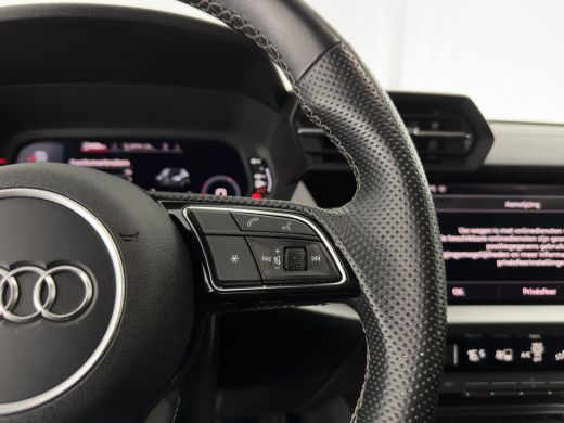 Audi A3 Sportback 35 TFSI S-edition S-Line-Sportpack (INCL-BTW) Aut. *LEATHER-FABRIC | FULL-LED | SPORT-S... ActivLease financial lease