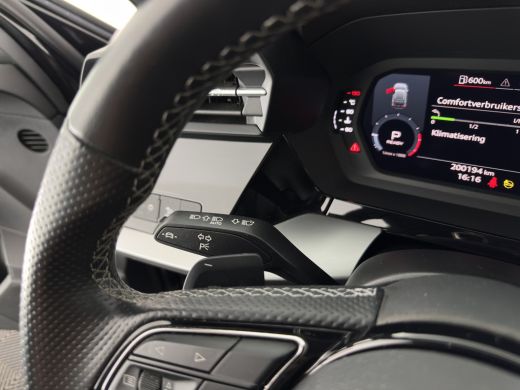 Audi A3 Sportback 35 TFSI S-edition S-Line-Sportpack (INCL-BTW) Aut. *LEATHER-FABRIC | FULL-LED | SPORT-S... ActivLease financial lease