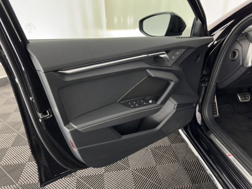 Audi A3 Sportback 35 TFSI S-edition S-Line-Sportpack (INCL-BTW) Aut. *LEATHER-FABRIC | FULL-LED | SPORT-S... ActivLease financial lease
