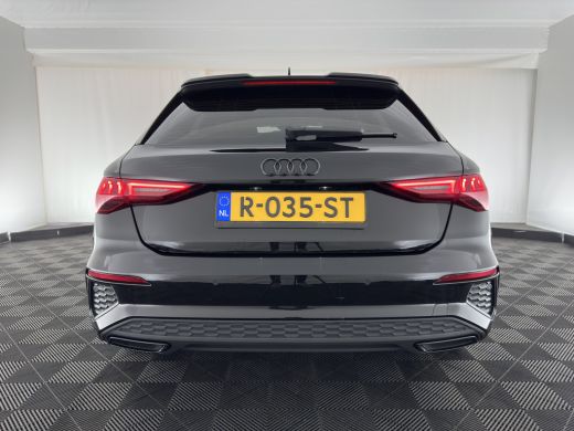 Audi A3 Sportback 35 TFSI S-edition S-Line-Sportpack (INCL-BTW) Aut. *LEATHER-FABRIC | FULL-LED | SPORT-S... ActivLease financial lease